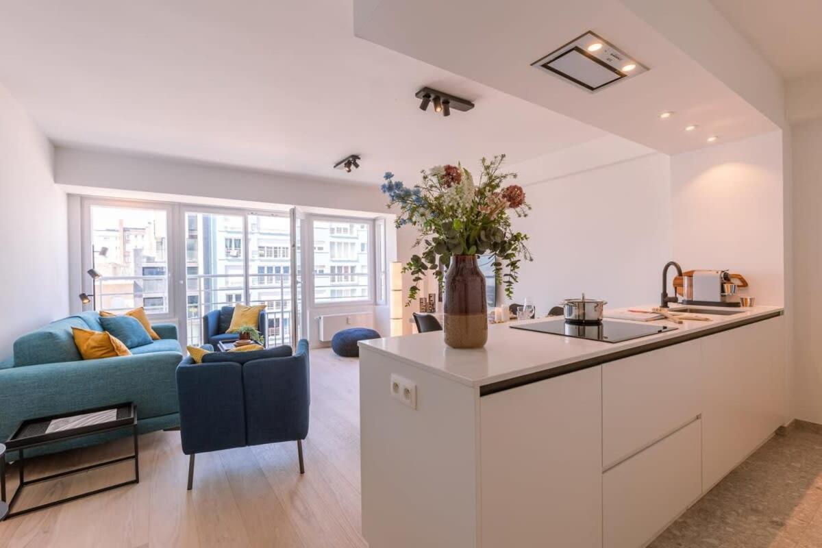 Huswell - Lovely Apartment With Lateral Sea View And Parking Oostende Dış mekan fotoğraf