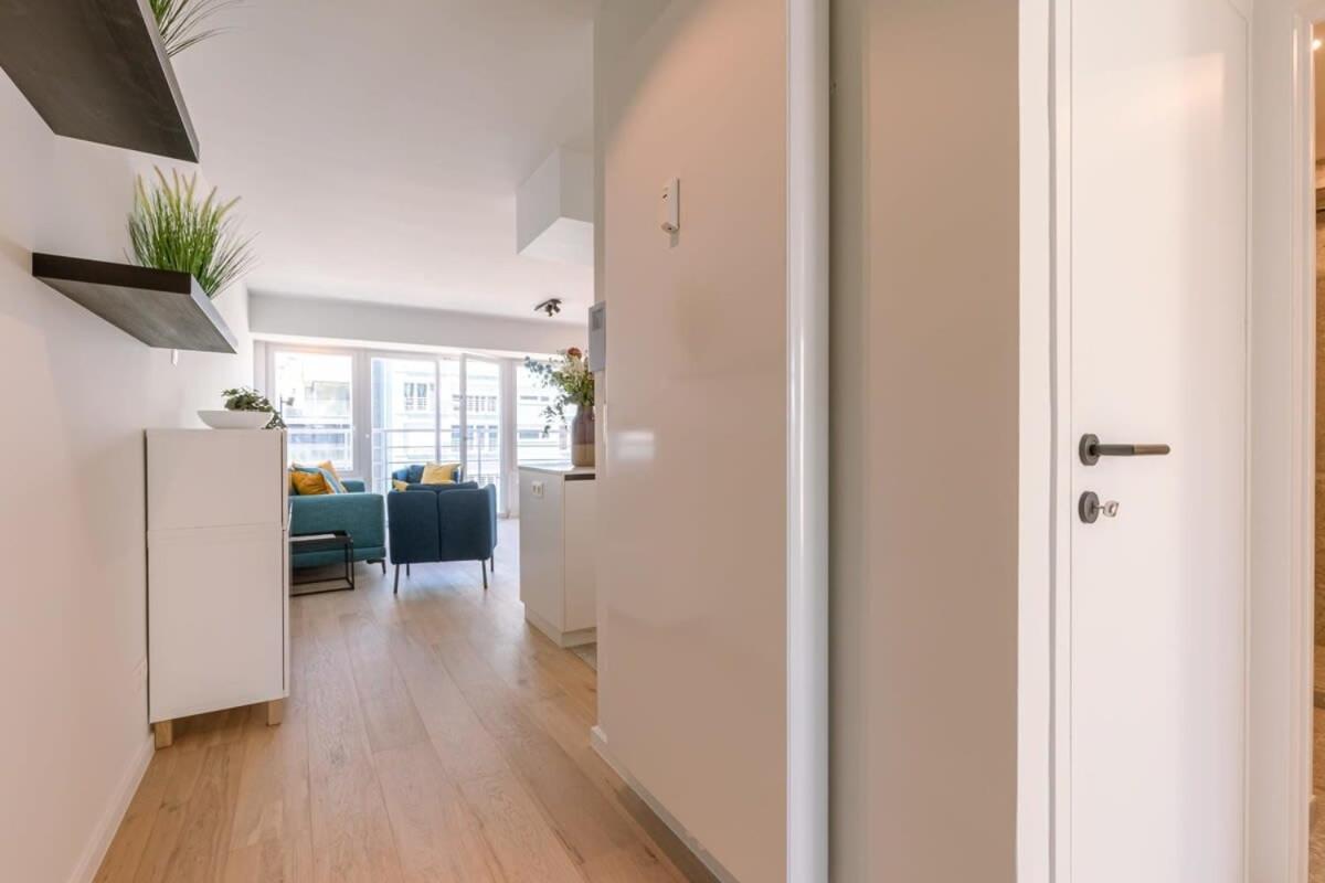 Huswell - Lovely Apartment With Lateral Sea View And Parking Oostende Dış mekan fotoğraf