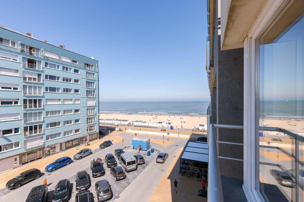 Huswell - Lovely Apartment With Lateral Sea View And Parking Oostende Dış mekan fotoğraf