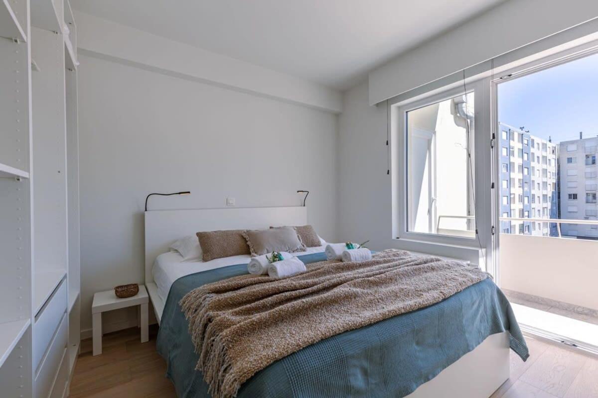 Huswell - Lovely Apartment With Lateral Sea View And Parking Oostende Dış mekan fotoğraf